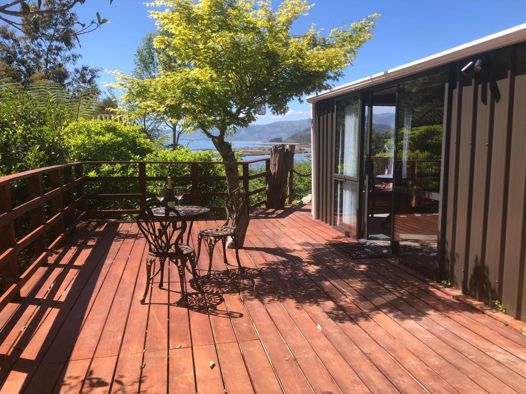 Heron Hideaway At First Light Rangihaeata Retreat מראה חיצוני תמונה